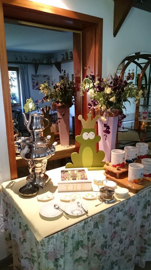 Hotel Froschkoenig Battenhausen エクステリア 写真